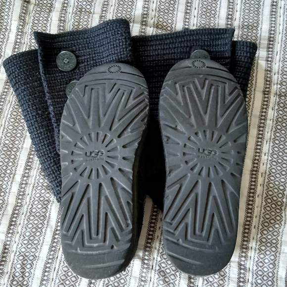 Ugg Classic Cardy Knit Boot - Picture 5 of 12